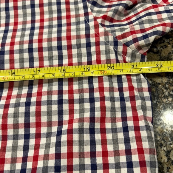 Untuckit men’s button up checked shirt - Picture 5 of 6